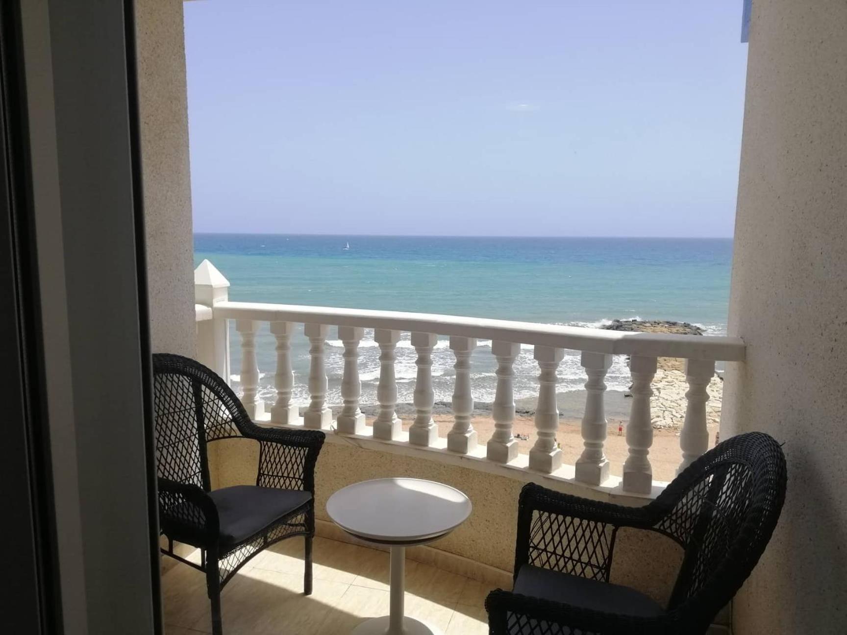 Appartement Flamingo, Beach, Sea View, Pool, Wi Fi à Torrevieja Extérieur photo